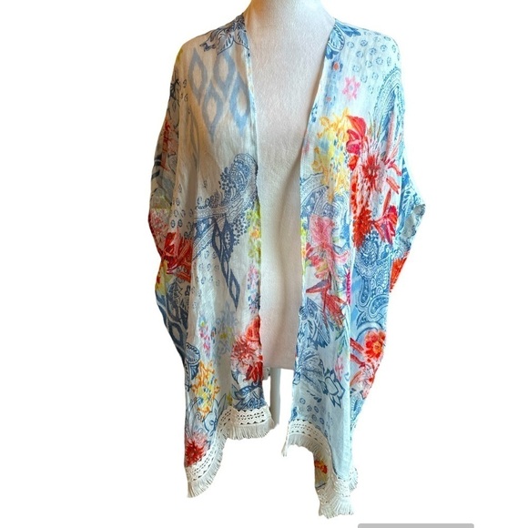 Chico’s Ikat Floral Ruana Wrap S /M - Picture 2 of 10
